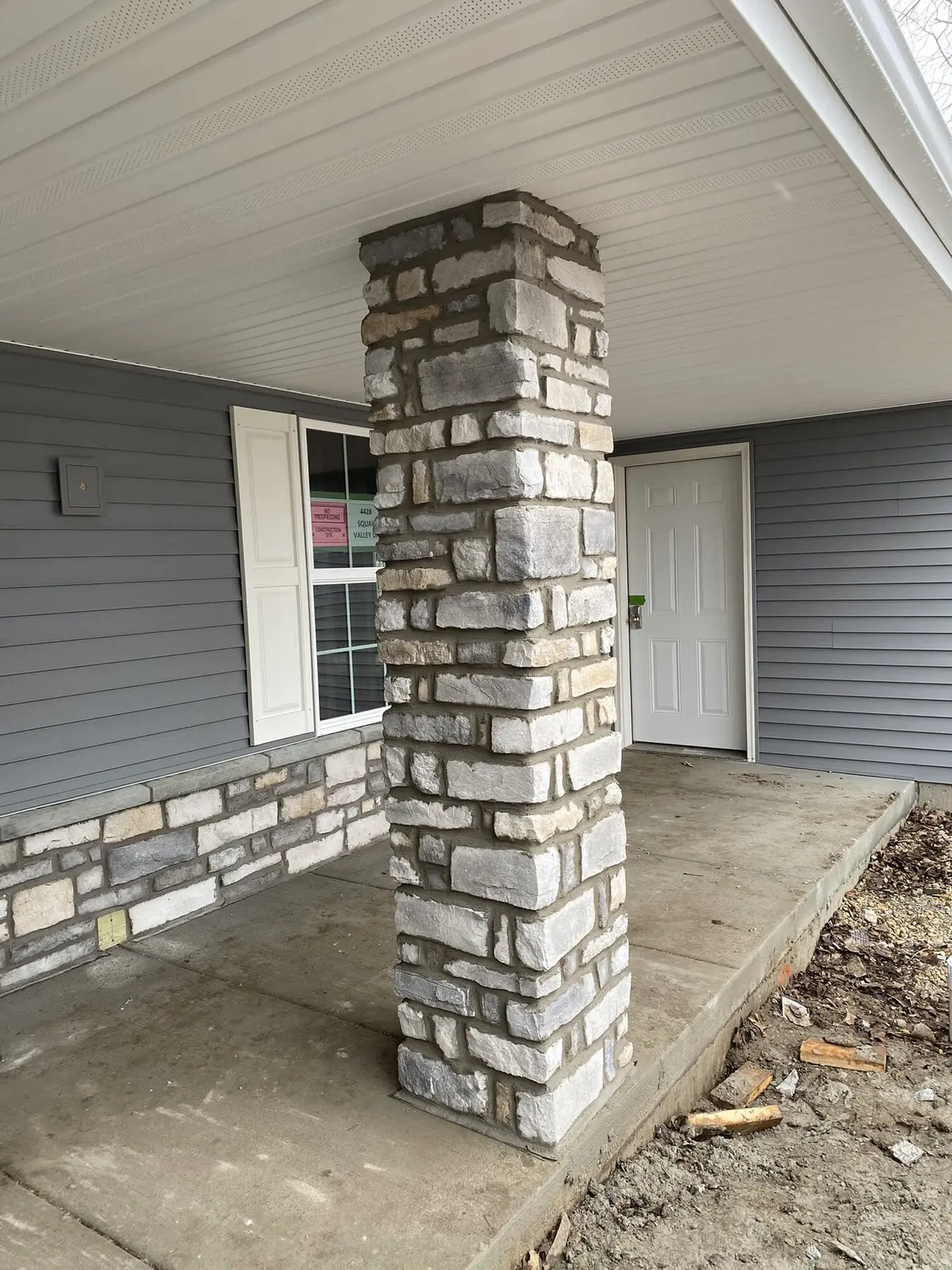 Stone veneer porch column detail